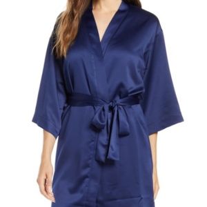 Victoria Satin Short Robe NWOT FLORA NIKROOZ XS/S